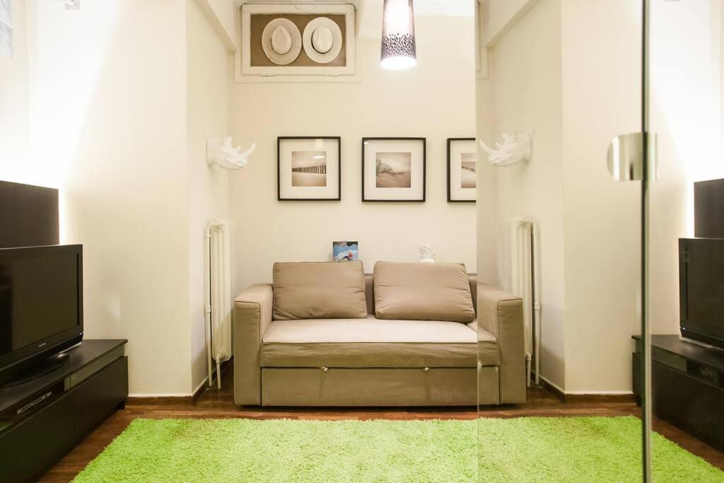 Traveler'S Dream In Historic Acropolis Downtown Apartment เอเธนส์ ภายนอก รูปภาพ